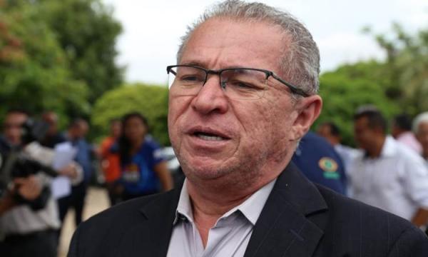 Assis recebe "carta branca" e inicia oficialmente campanha pela reeleição