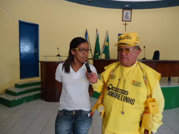 T&eacute;cnicos em Enfermagem ocupam plen&aacute;rio da C&acirc;mara e cobram equipara&ccedil;&atilde;o salarial.(Imagem:FlorianoNews)