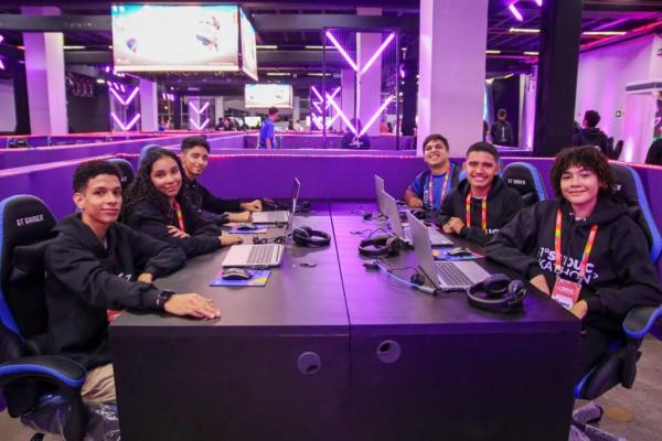 Seduc realiza o maior hackathon estudantil do mundo com premiação internacional