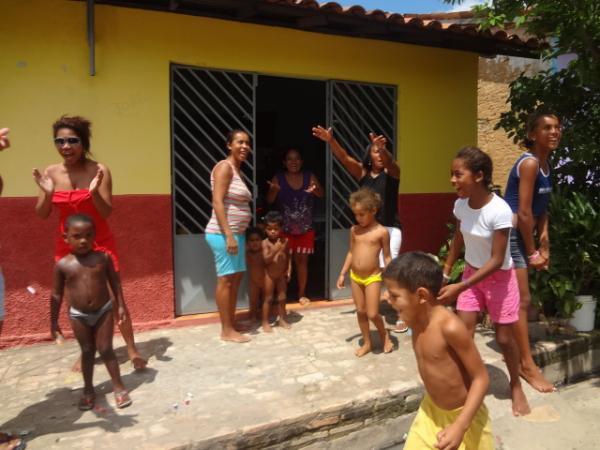 Papai Noel faz a alegria da crian&ccedil;ada em Floriano.(Imagem:FlorianoNews)