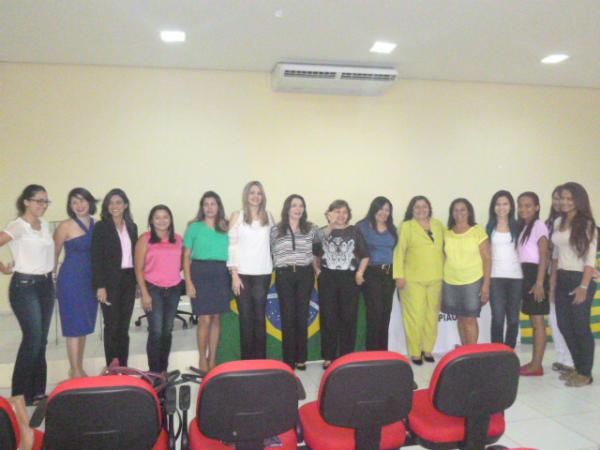 Seccional Piauí promove debate sobre direitos da mulher