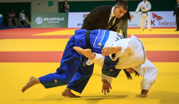 Sarah Menezes encerrou sua participa&ccedil;&atilde;o com o ouro por equipes e o bronze individual na categoria -48kg.(Imagem:Johson Barros/Minist&eacute;rio da Defesa)