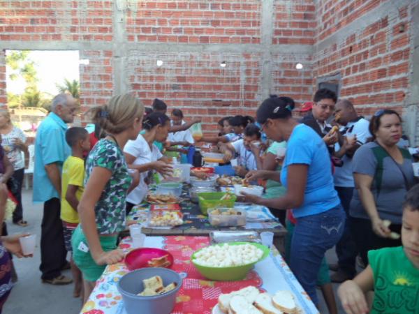 Caf&eacute; partilhado(Imagem:FlorianoNews)