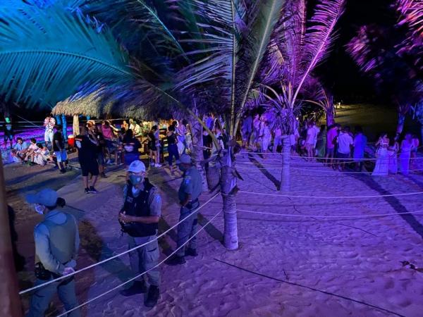 Resort é interditado por festa de Réveillon com aglomeração no Litoral do Piauí