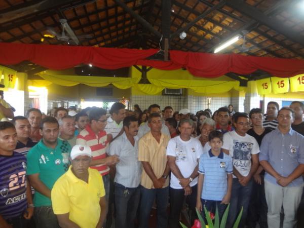 Conven&ccedil;&atilde;o homologa candidatura de Fleury Ribeiro e C&eacute;sar Jr em Bar&atilde;o de Graja&uacute;.(Imagem:FlorianoNews)