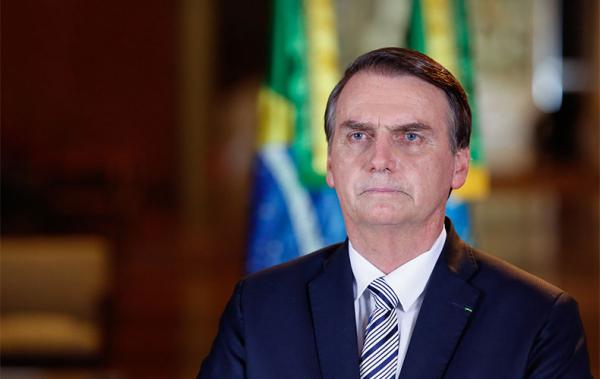 Bolsonaro anuncia plano de R$ 85,8 bi para fortalecer Estados e municípios