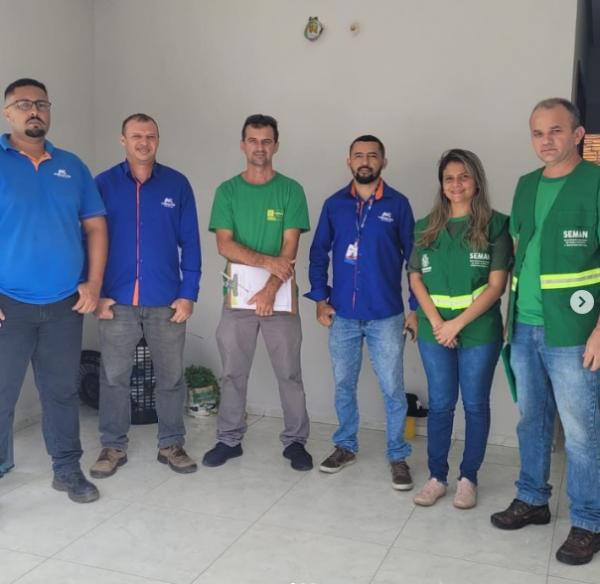 SEMAN promove ação contra poluição visual em Floriano