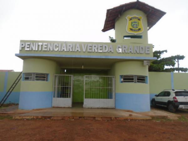 Preso é baleado durante tentativa de fuga em penitenciária de Floriano