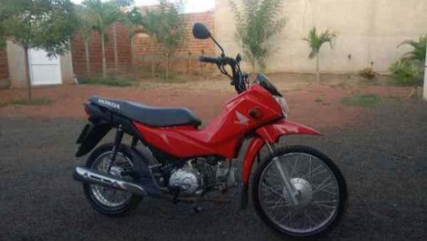 Após perseguir assaltantes, homem recupera moto roubada em Floriano