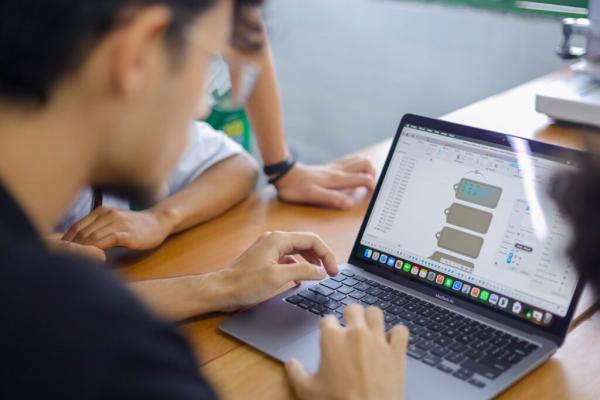 Conectividade transforma rotina e amplia aprendizagem nas escolas de tempo integral(Imagem:Letícia Santos )
