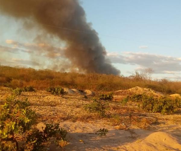 Tempo seco leva bombeiros a atender 15 ocorrências de incêndios por dia
