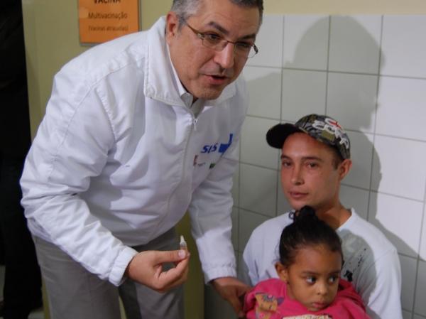 Ministro da Saúde lança em São Paulo campanha que deve vacinar 14 milhões hoje