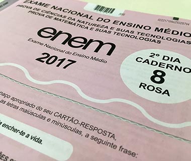 Apenas 53 alunos tiveram nota mil na Redação do Enem; acesse resultado