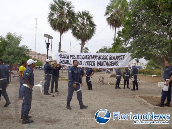 Paralisa&ccedil;&atilde;o &eacute; em prol dos direitos que foram retirados. (Imagem:FlorianoNews)