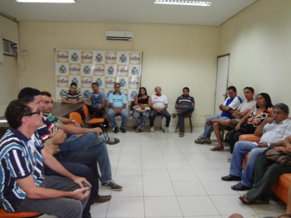 COEF realizou reuni&atilde;o com presidentes de escolas e blocos de samba.(Imagem:FlorianoNews)