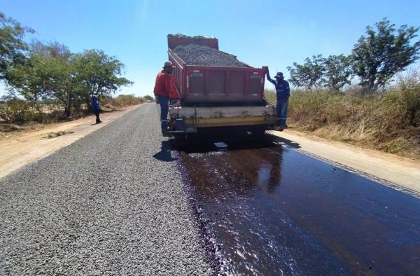 Governo já recuperou mais de 15 km da PI 218 de Jerumenha a Guadalupe