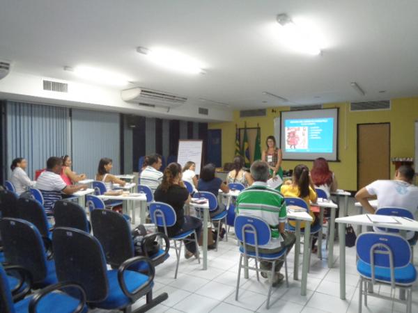 Microempreendedores participam de palestra sobre Planejamento Estratégico