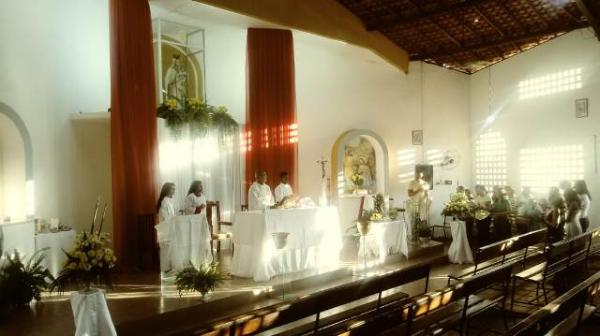Fieis participam da abertura dos festejos de Nossa Senhora das Merc&ecirc;s no Tiber&atilde;o.(Imagem:FlorianoNews)