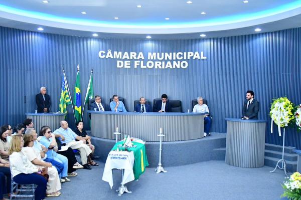 &Uacute;ltimo adeus ao ex-vereador Gilberto Guerra re&uacute;ne familiares, amigos e autoridades em Floriano(Imagem:CMF)