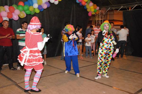 Prefeitura realizou festa em homenagem ao Dia das Crian&ccedil;as em Bar&atilde;o de Graja&uacute;.(Imagem:Reprodu&ccedil;&atilde;o/Facebook)
