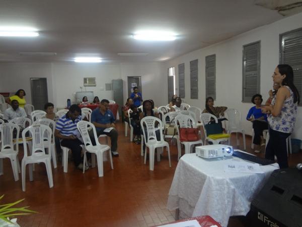 10ª GRE realiza chamada pública para aquisição de gêneros da agricultura familiar