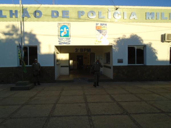 Jovens são detidos por porte de entorpecentes em Floriano