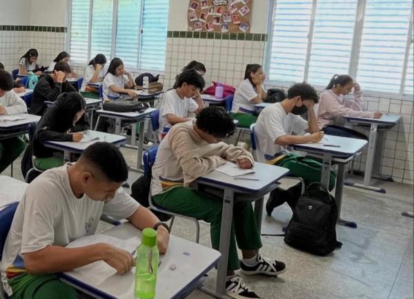 Primeiro Simulado Enem+ 2026 é aplicado para alunos da rede estadual nesta segunda (18) e terça (19)