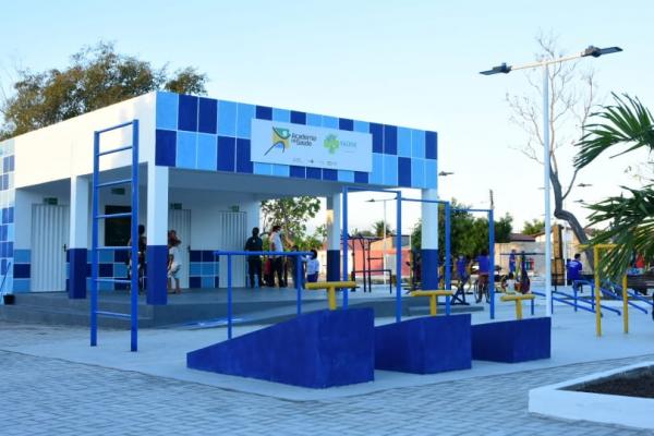 Joel Rodrigues entrega Academia de Saúde do Zé Pereira nos 124 anos de Floriano