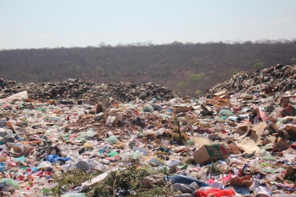 MP instaura investigações para acompanhar a extinção de lixões no Piauí