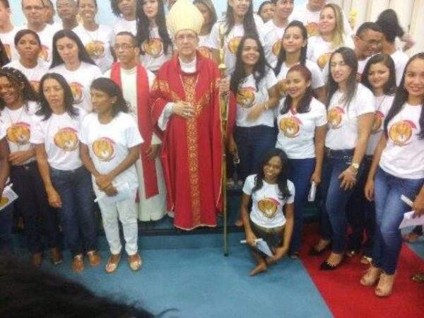 Igreja de Nossa Senhora das Gra&ccedil;as realiza Sacramento do Crisma em Floriano.(Imagem:Reprodu&ccedil;&atilde;o/Facebook)
