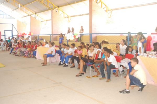 Escola Municipal Jos&eacute; Francisco Dutra realiza Semana da Crian&ccedil;a.(Imagem:Waldemir Miranda)