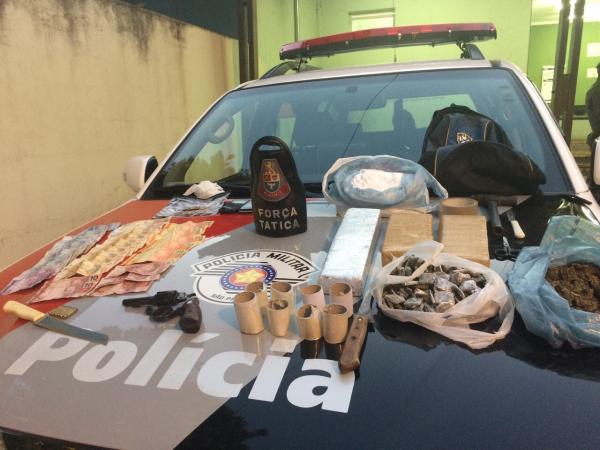 Três pessoas são presas vendendo crack na Zona Sul de Teresina