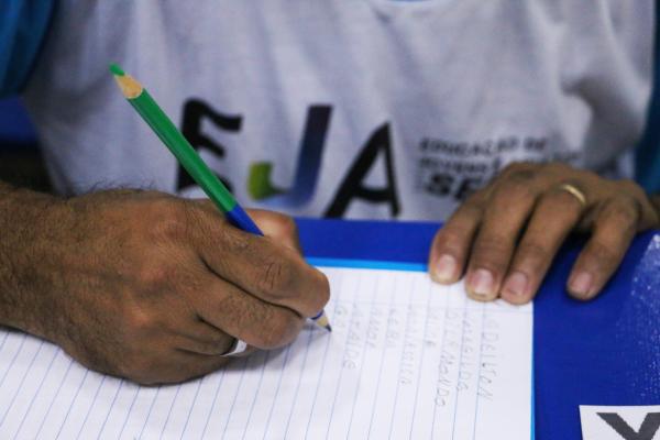Jovens e adultos do Piauí terão monitoramento contínuo de alfabetização