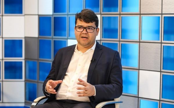 Segurança vai focar em ações contra quem compra celular roubado, diz Chico Lucas