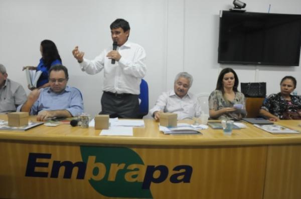  Wellington defende que os Tabuleiros Litor&acirc;neos se tornem mais um fator de desenvolvimento econ&ocirc;mico do estado. (Imagem:Francisco Leal)