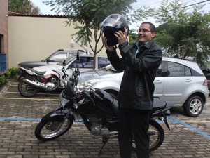 Aparelho criado no PI bloqueia moto para piloto que não usa capacete