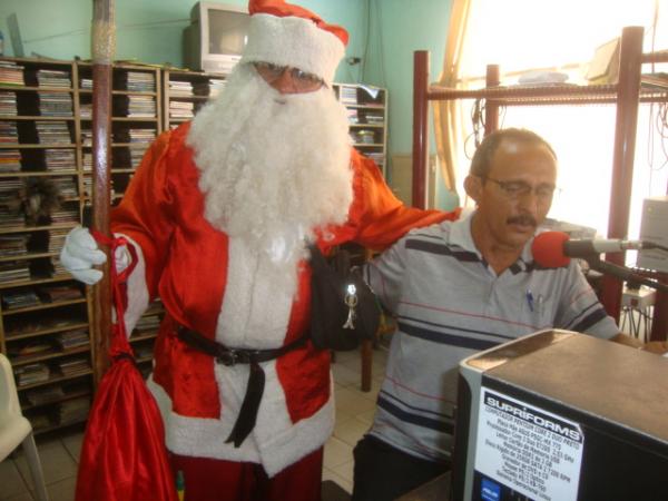 Momento Papai Noel(Imagem:reda&ccedil;ao)