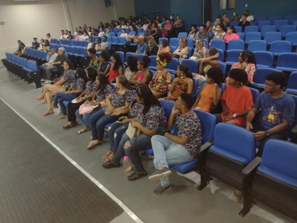MAMA ÁFRICA 2: Uma noite de celebrar a Consciência Negra através da arte e educação em Floriano