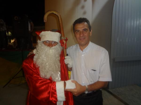 Prefeito Gilberto Júnior deseja Feliz Natal a população florianense