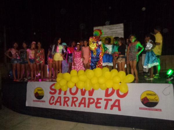 Show do Carrapeta anima noite de sábado em Floriano