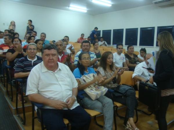 Lan&ccedil;amento do Projeto da pra&ccedil;a de eventos de Floriano(Imagem:reda&ccedil;&atilde;o)