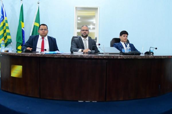 Segurança nas escolas dominou a fala dos vereadores na Câmara Municipal de Floriano