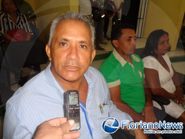 C&acirc;mara de Floriano realizou Sess&atilde;o Ordin&aacute;ria para Vota&ccedil;&atilde;o de Projetos e apresenta&ccedil;&atilde;o de Requerimentos.(Imagem:FlorianoNews)