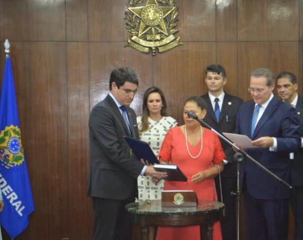  Regina Sousa entra para hist&oacute;ria como primeira mulher a assumir o senado pelo Piau&iacute;.(Imagem:PT no Parlamento)