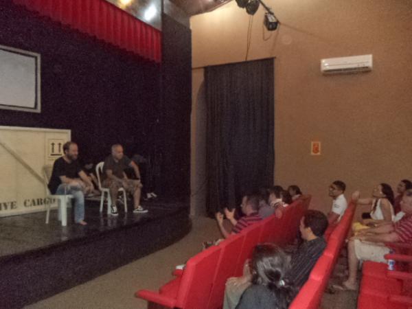 Palco Giratório apresentou o espetáculo "Vigor Mortes" no teatro Maria Bonita em Floriano