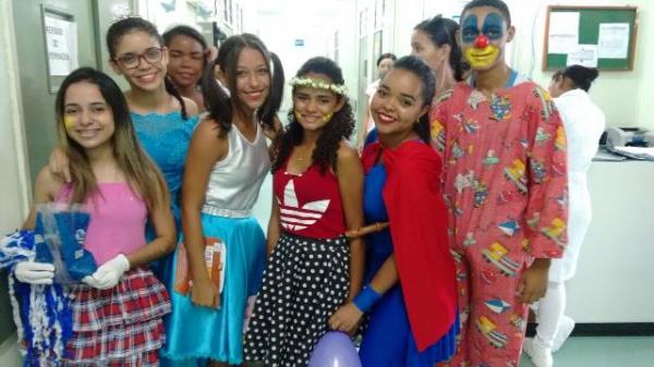 Estudantes realizam ação social no Hospital Tibério Nunes