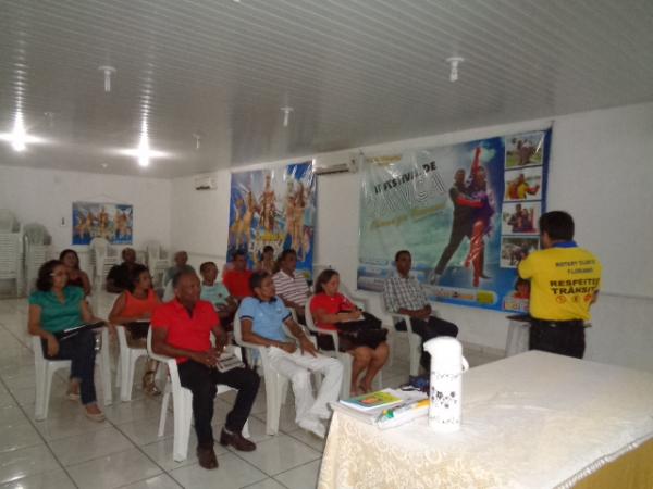 Rotary Club Princesa do Sul promoveu palestra sobre o trânsito