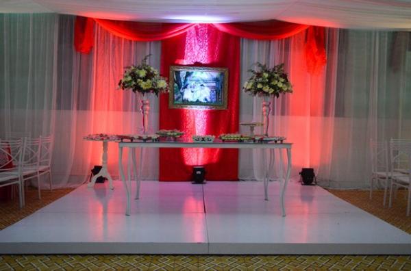  Noivos e Festa Toinha Andrade realizou eventos em Floriano e Uru&ccedil;ui.(Imagem:Divulga&ccedil;&atilde;o)