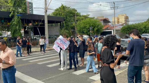 Ministério Público recomenda que Uespi reveja decisão de cancelar primeiro semestre de 2023