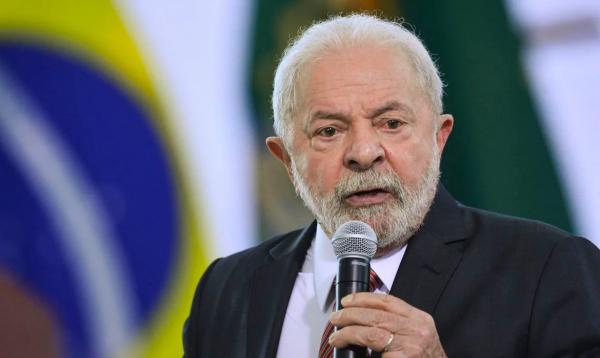 Lula vê traição de presidente do BC e tentativa de levar país à recessão